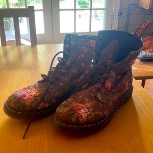 vintage Dr. Martens floral Victorian 1460.